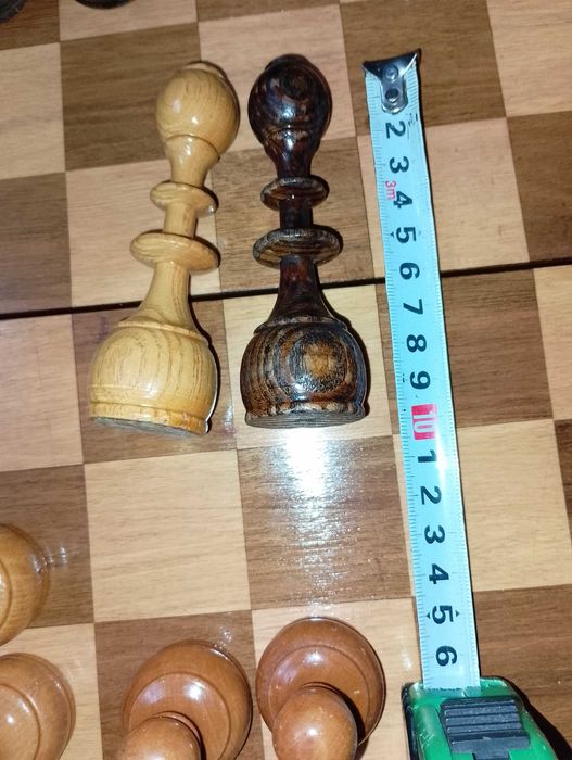 Шах-табла от соца 48/48 с дървени фигури и пулове