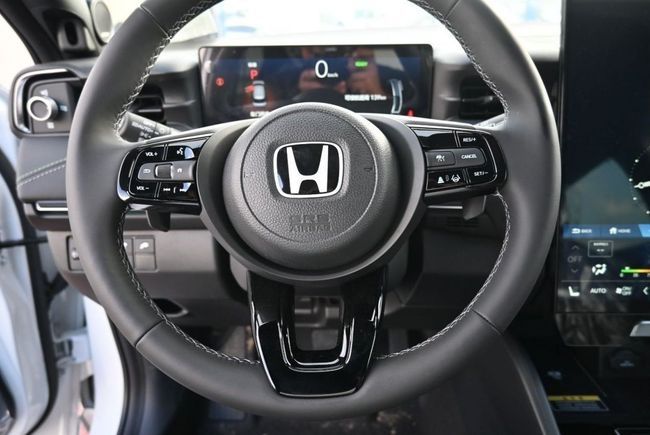 Продаю Honda e:NP1 (макс. комплектация BLOOMING EDITION) — как новая!