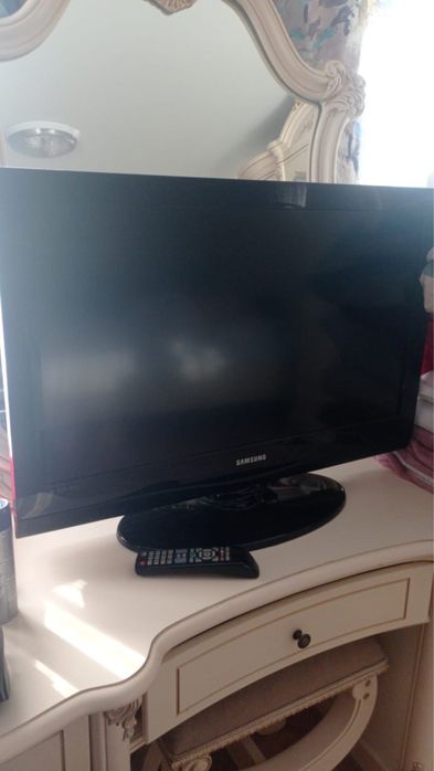 Продам телевизор