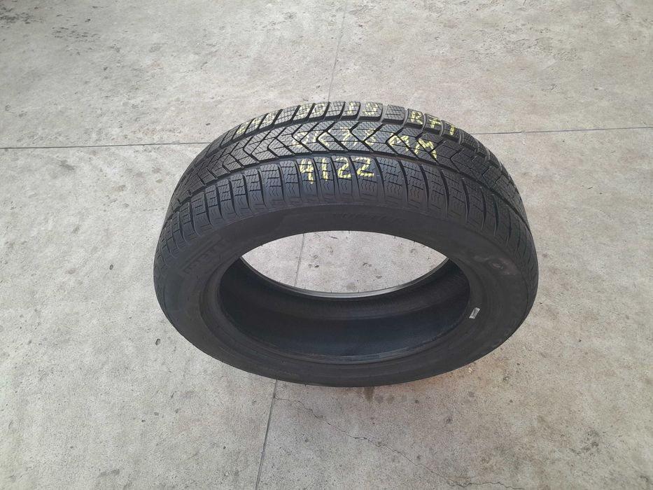 O anvelopa de iarna 245 50 19 pirelli sottozero 3 run flat 7,8 mm 4122