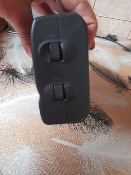 Vind radio portabil și la curent Sony icf-m750L