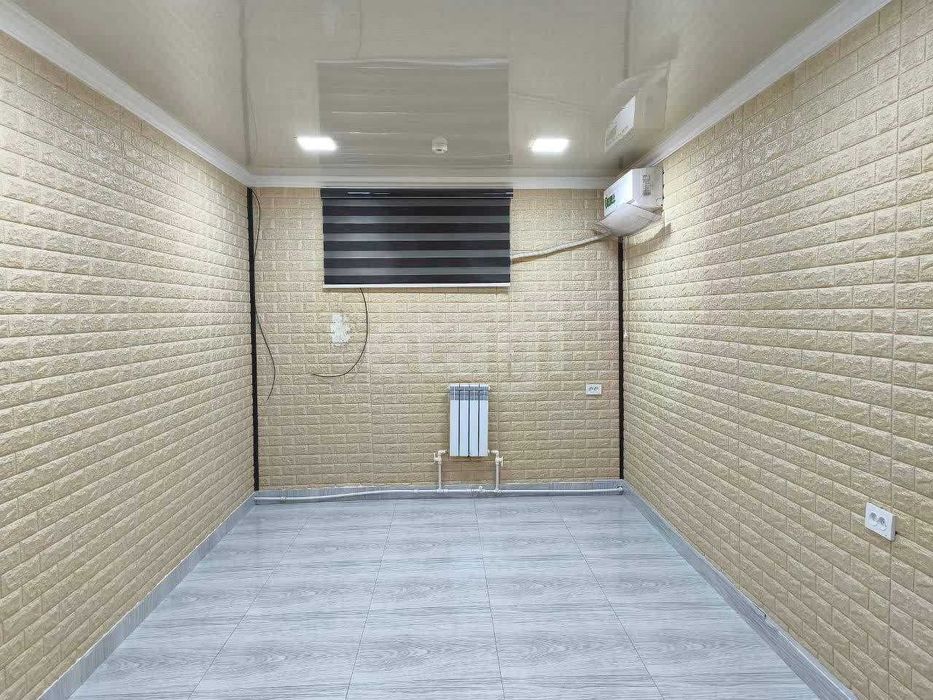 Срочно продаётся офис + склад! Сергели 6, удобное место расположения.