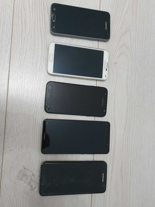 Telefoane pentru piese