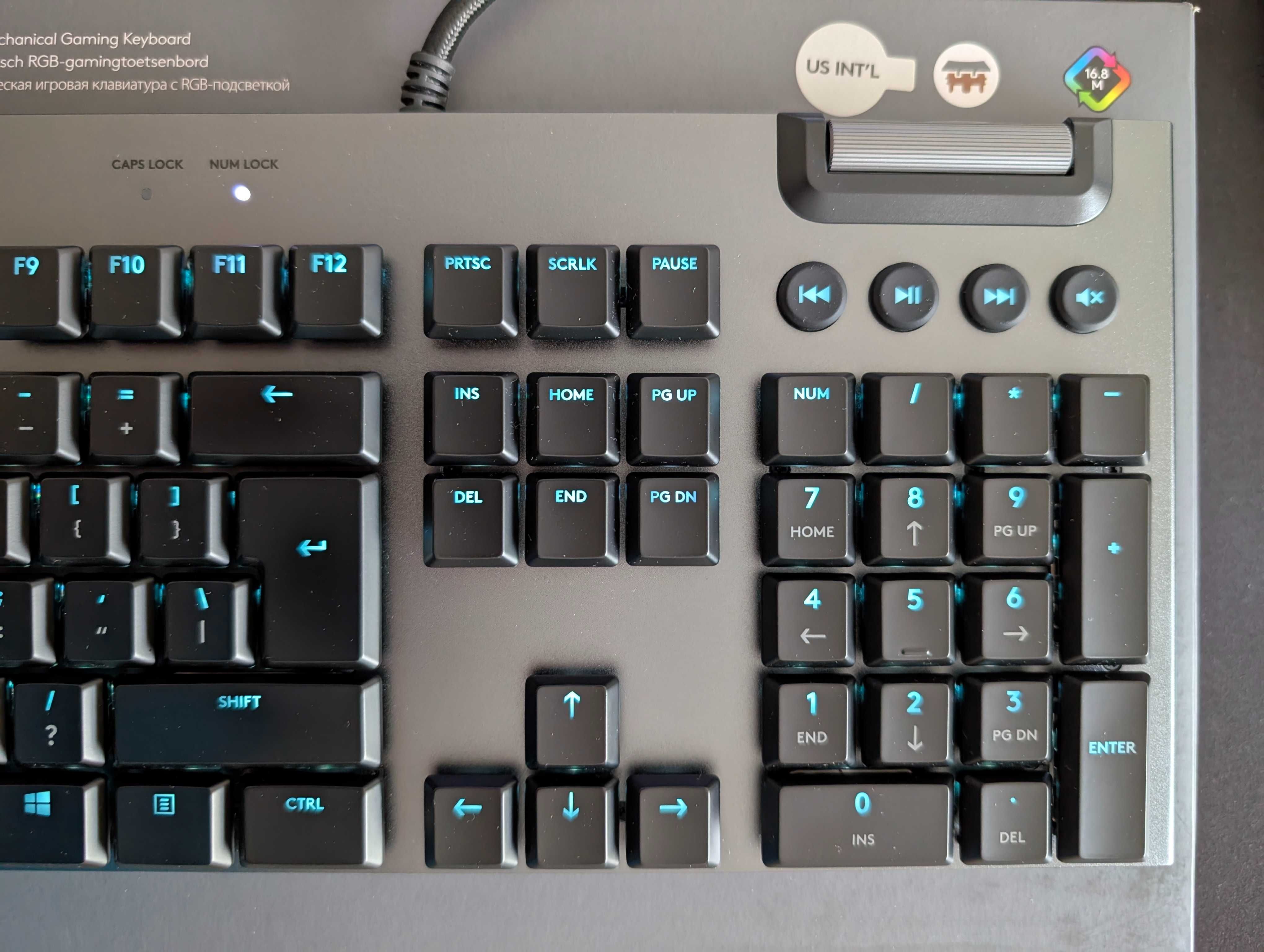 Геймърска механична клавиатура Logitech G815 Tactile нископрофилна