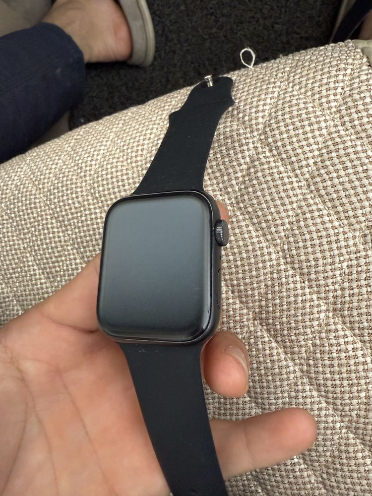 IWatch SE 44mm 1 gen