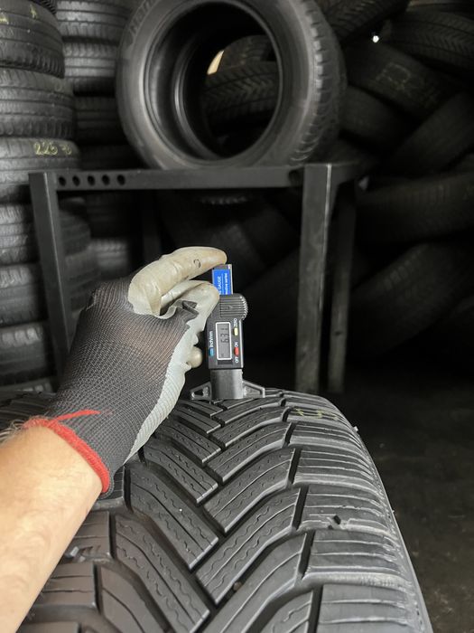 2 anvelope de iarna 215/60/16 Michelin 2020!