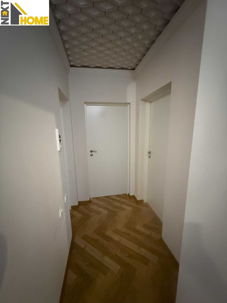 Продава се Многостаен апартамент в Пловдив, Кючук Париж - 140 кв.м за 1572 €/кв.м - Снимка #9