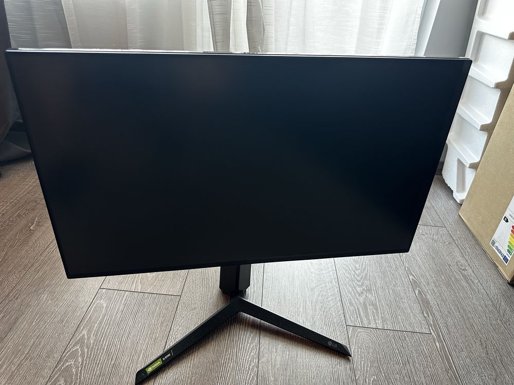 27 inch Ultra Gear 4K UHD Nano IPS 1ms 144HZ