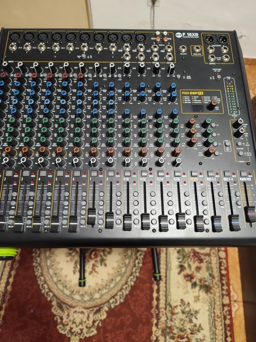 Vând mixer pasiv RCf f 16 xr
