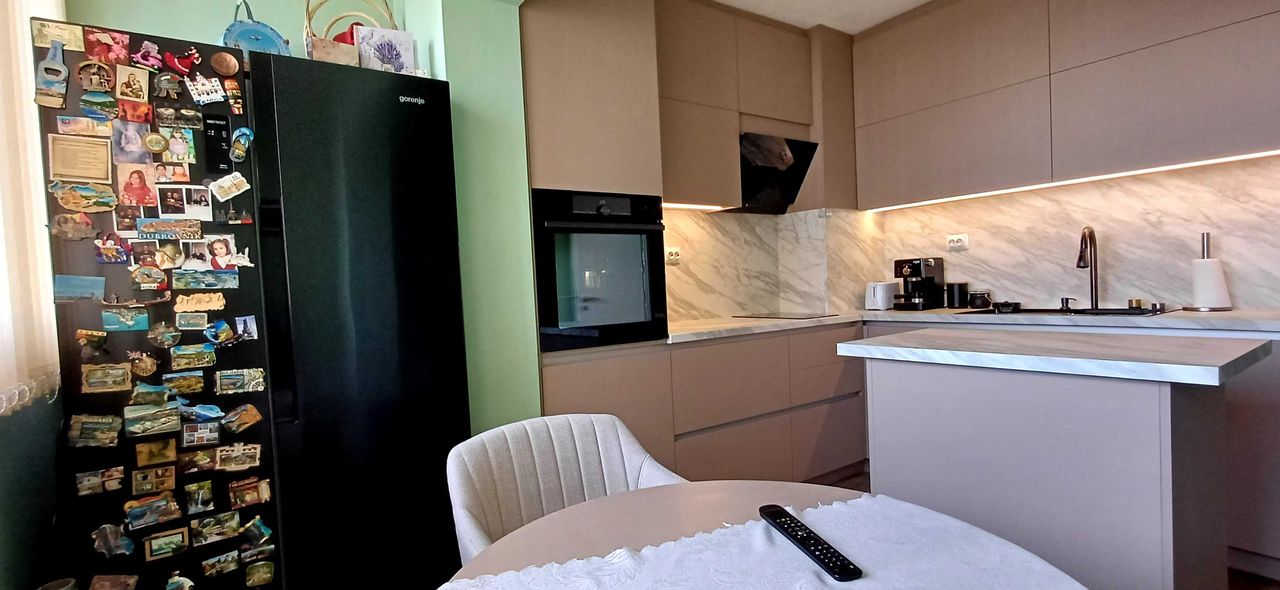 Продава се Тристаен апартамент в София, Левски Г - 85 кв.м за 2589 €/кв.м - Снимка #6