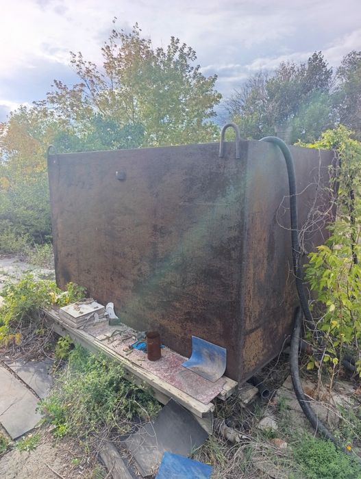 Бак толстостенный большой