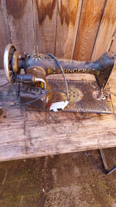 Mașina de cusut originala