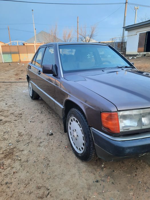 Мерседес 190E (W201)