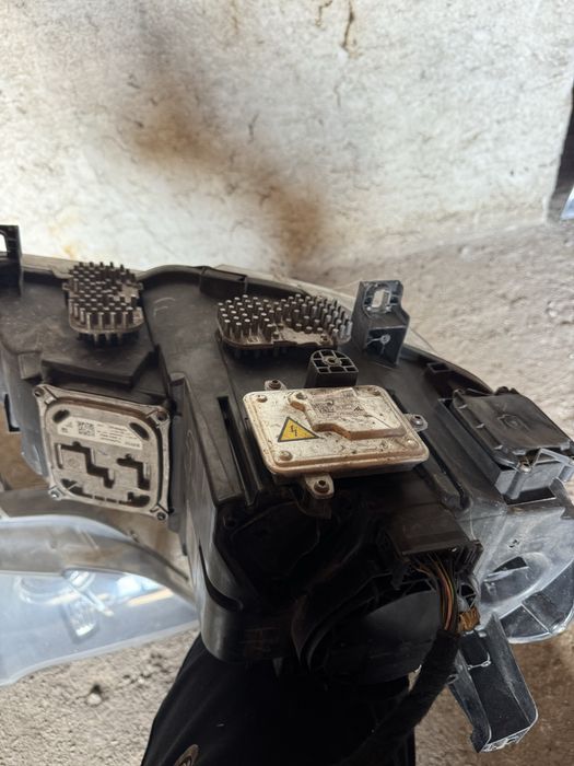 Дайнамик ксенон фарове бмв х5, е70 фейс(dynamic xenon bmw x5,e70 lci)