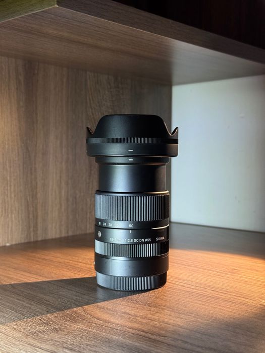 Sony a6400 + Sigma 18-50 f/2.8 DC DN