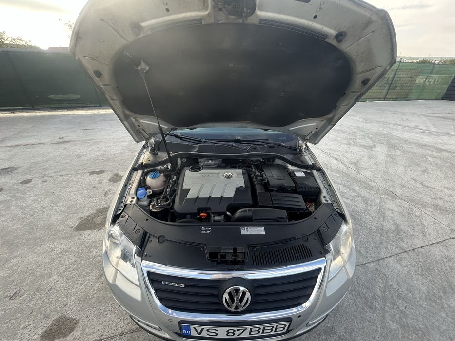 Vând Volkswagen Passat B6 2009 2.0 TDI