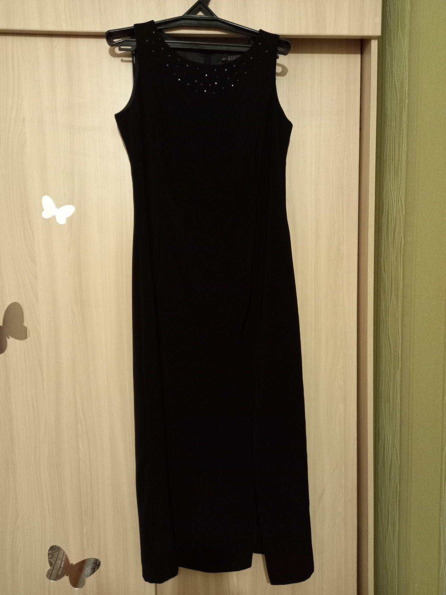 Вечернее платье чёрного цвета,  нарядное