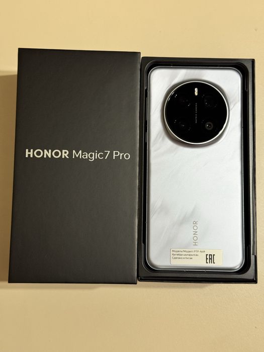 Honor Magic 7 Pro 512 gb Ram 12 польный комплект
