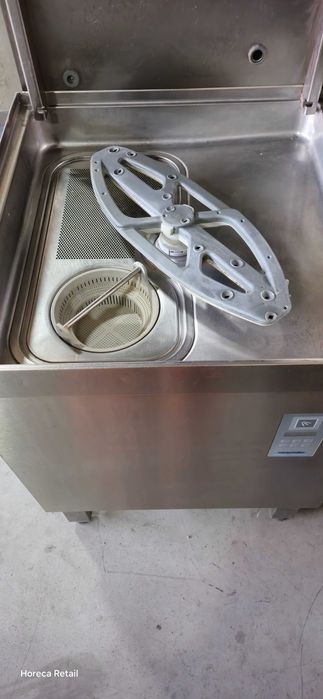 Masina de spalat vase cu capota WINTERHALTER