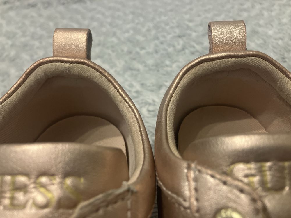 Pantofi guess damă 39