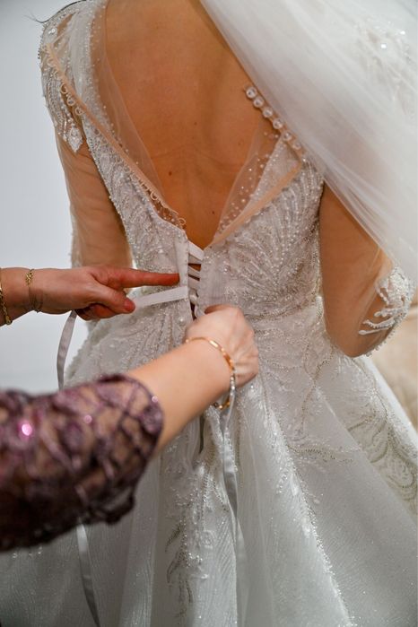 Vând rochie de mireasa tip prințesă