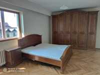 Mobilier dormitor din lemn masiv