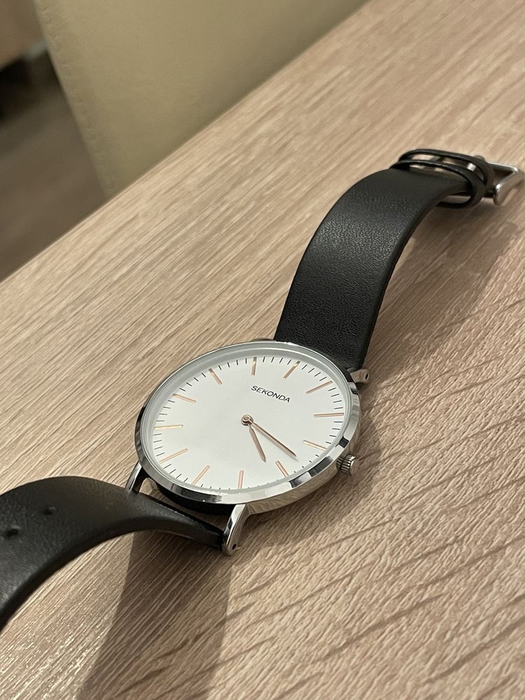 ceas barbatesc elegant Sekonda 60 lei