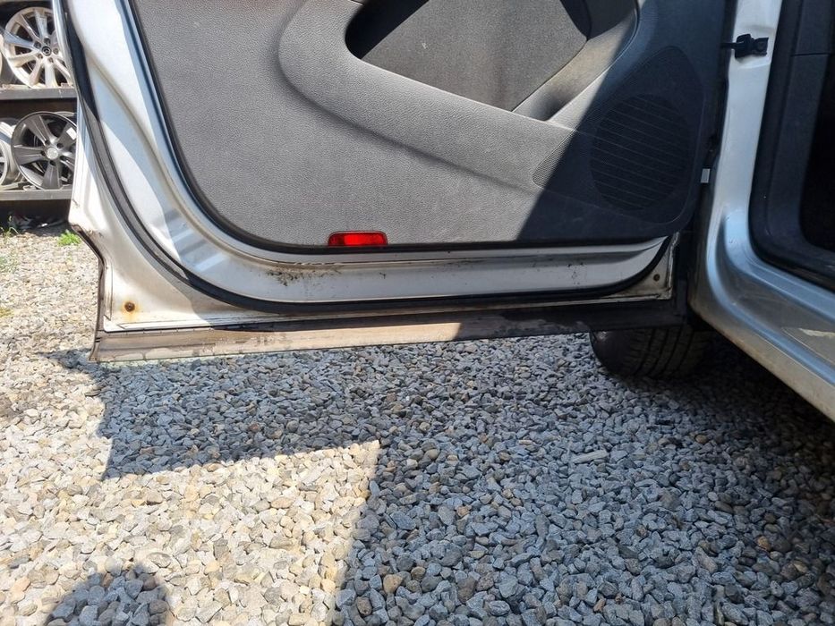 Usa Stanga Fata Volkswagen Tiguan 5N 2008 - 2011 SUV 4 Usi Reflex silver Metalic LA7W ...