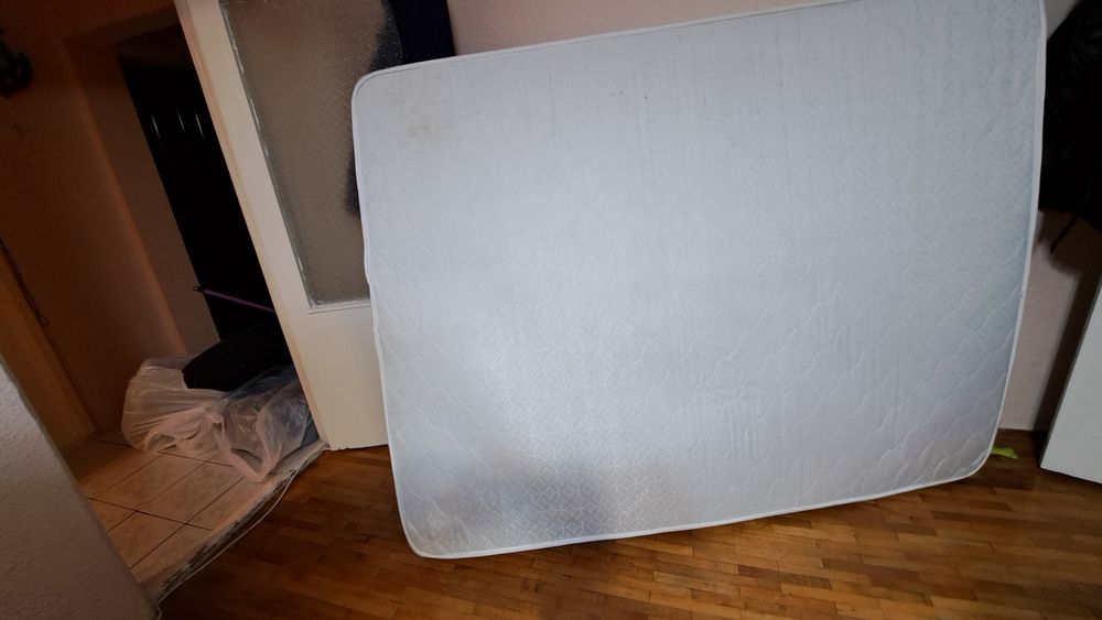 Saltea cu arcuri 160x200