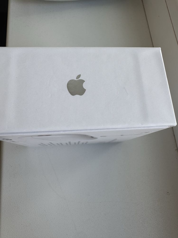 AirPods Pro 2.