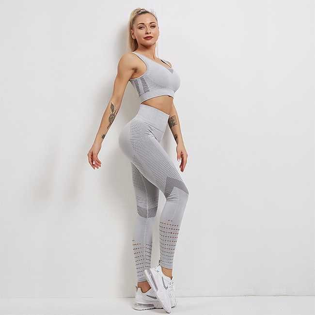 Дамски спортен комплект с повдигащ ефект, бюстие и клин, Push Up ефект
