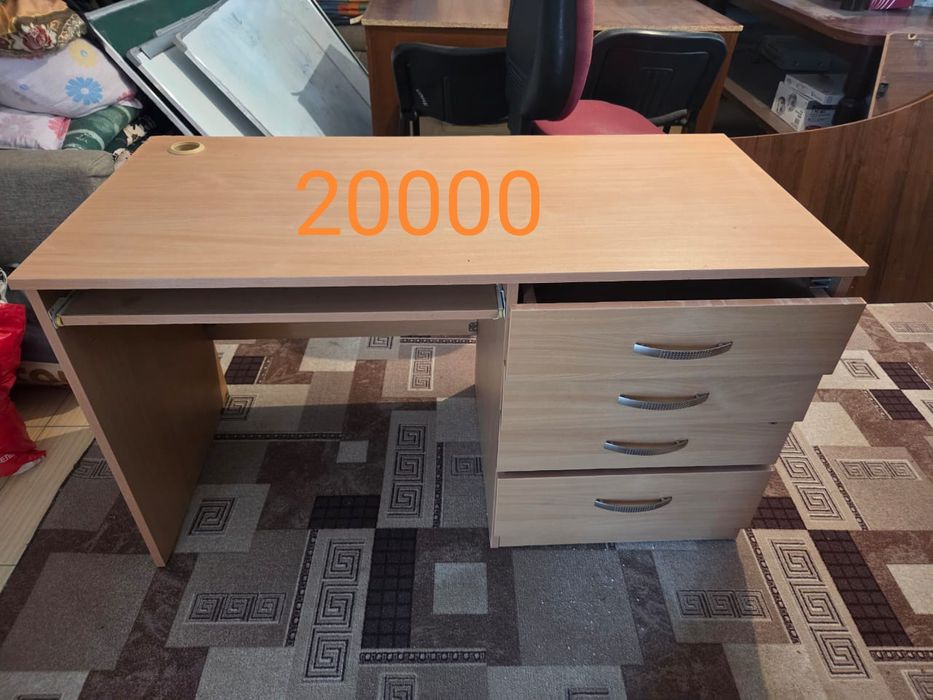 Продается офисная мебель