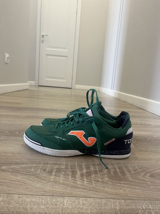 Продам Футзалки JOMA