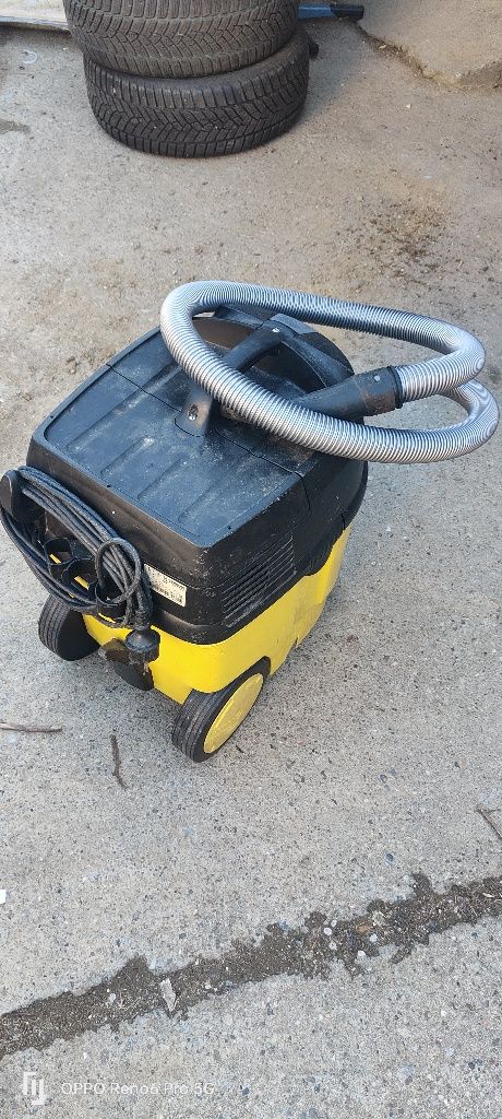 Aspirator profesional Karcher