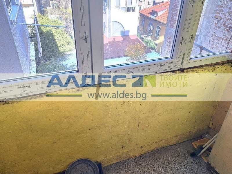 Продава се Двустаен апартамент в София, Център - 71 кв.м за 3944 €/кв.м - Снимка #8