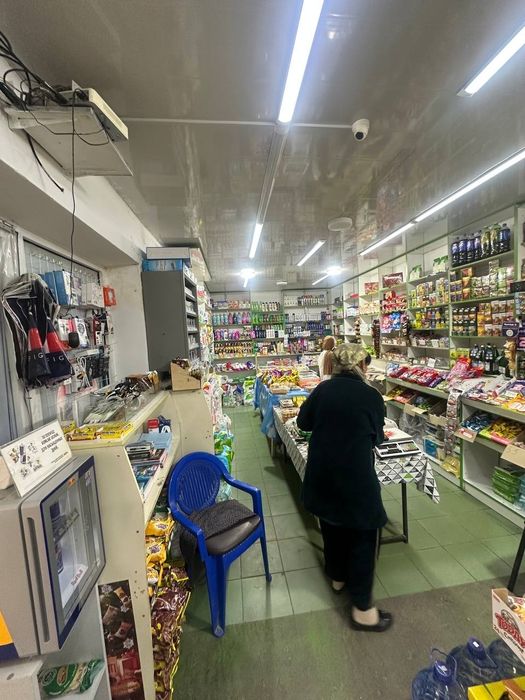 Tayyor biznes sotiladi oziq ovqat dokoni