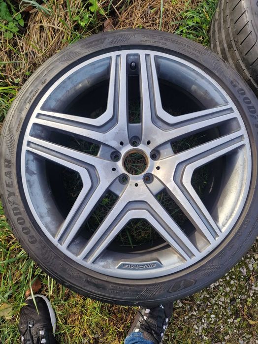 Гуми с джанти Mercedes AMG 265/40R21