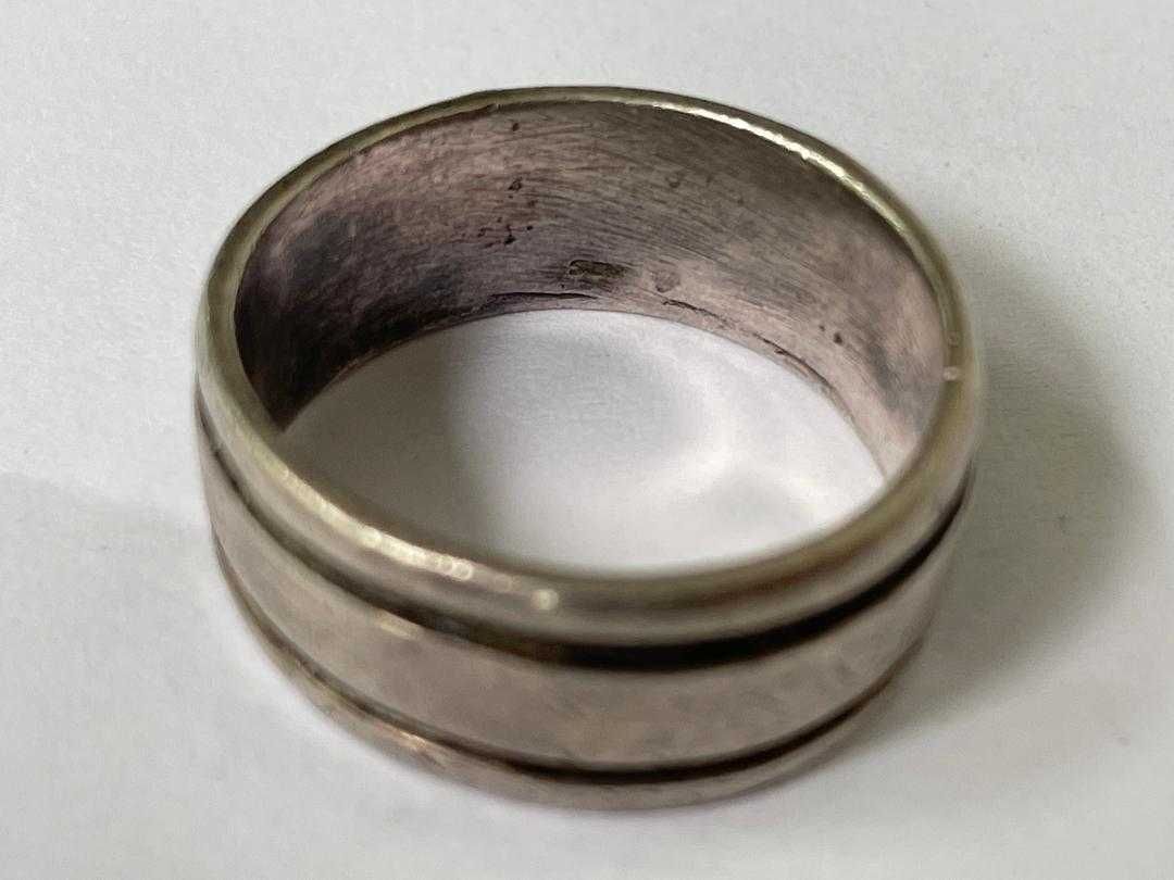 Inel vechi din argint