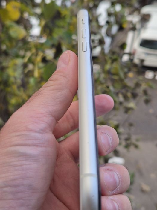 Iphone 11 White 64 GB