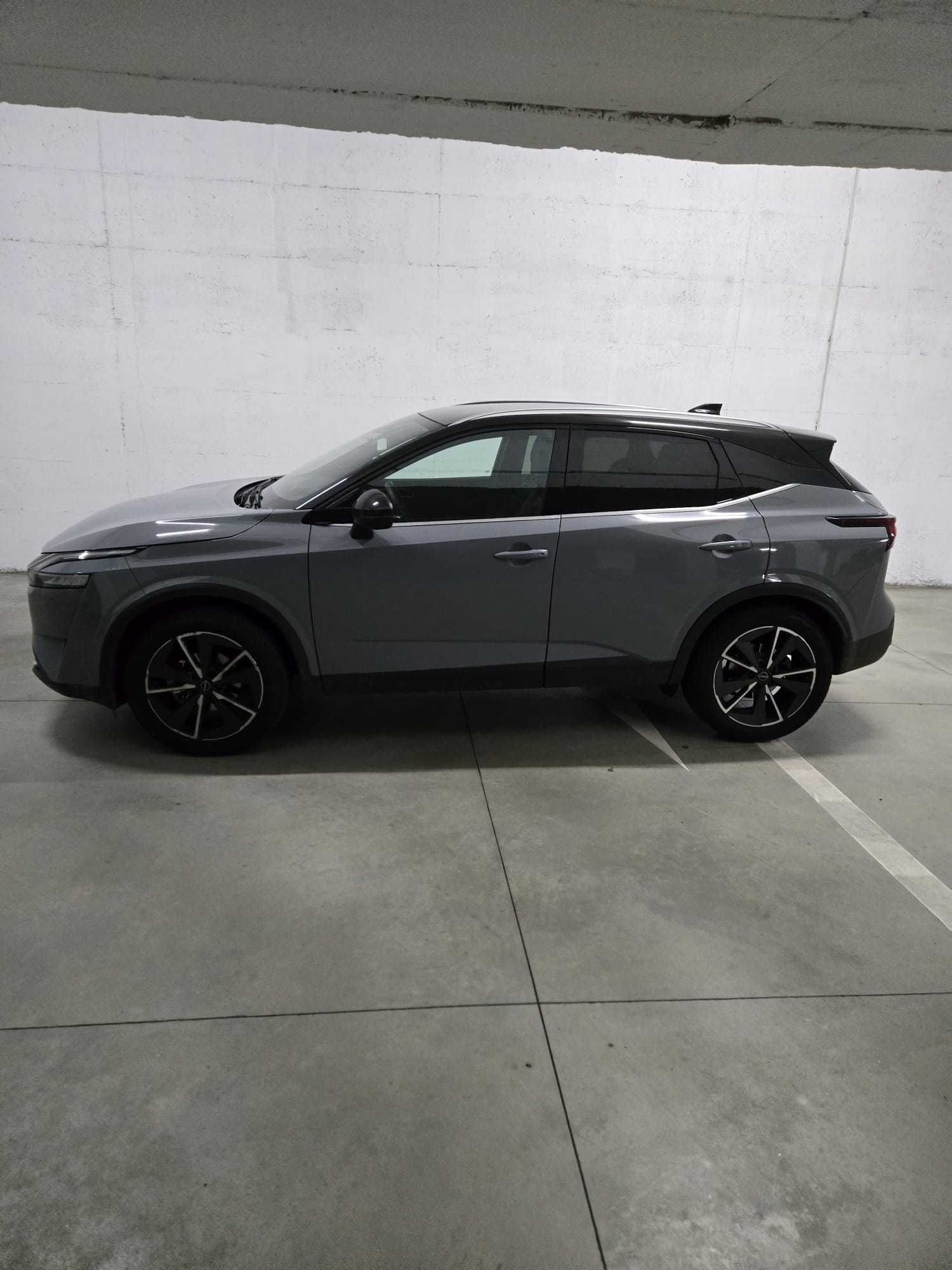 QASHQAI | Tekna Plus | 1.3 l 156CP benzină mild-hybrid duo colour