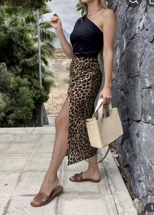 Елегантна леопардова дамска пола