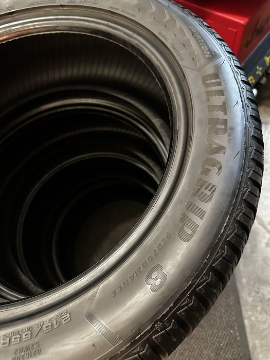 215/55 R17 98V XL - Goodyear UltraGrip Performance 8 M+S Oferta