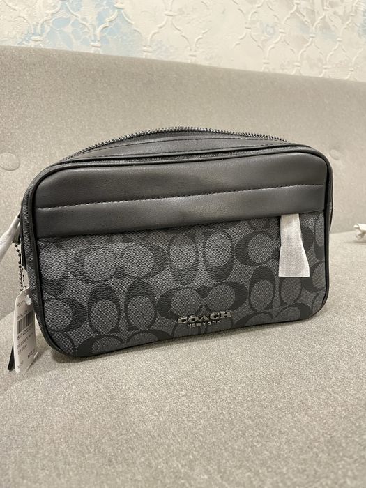 Мъжка кожена чанта Coach