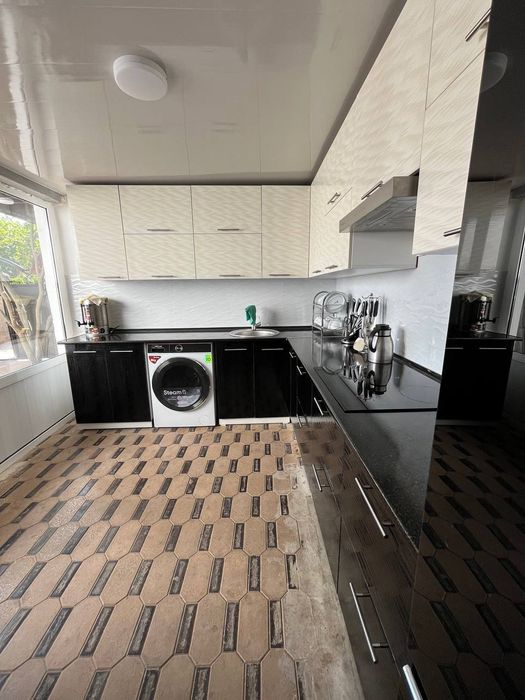 Dacha chorvoq sotiladi