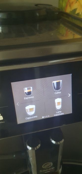 Espressor automat CAFEA Saeco Xelsis SM7683/00, Ecran tactil