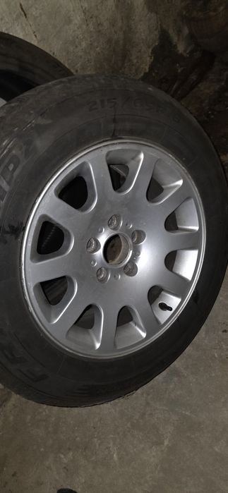 Джанти с гуми свалени от БМВ Е38