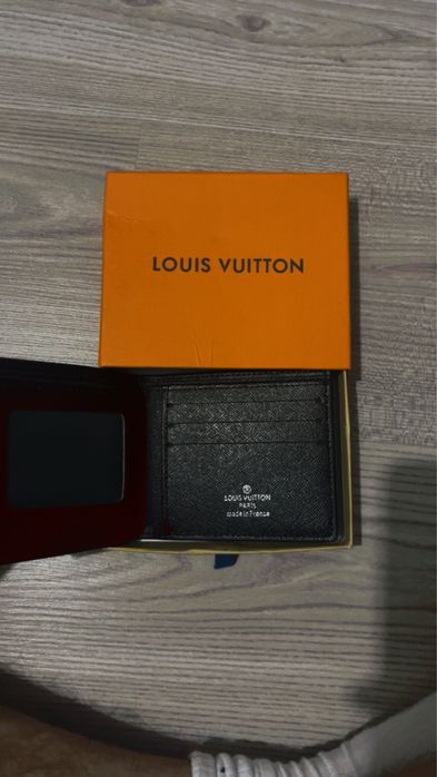 Portofel Louis Vuitton