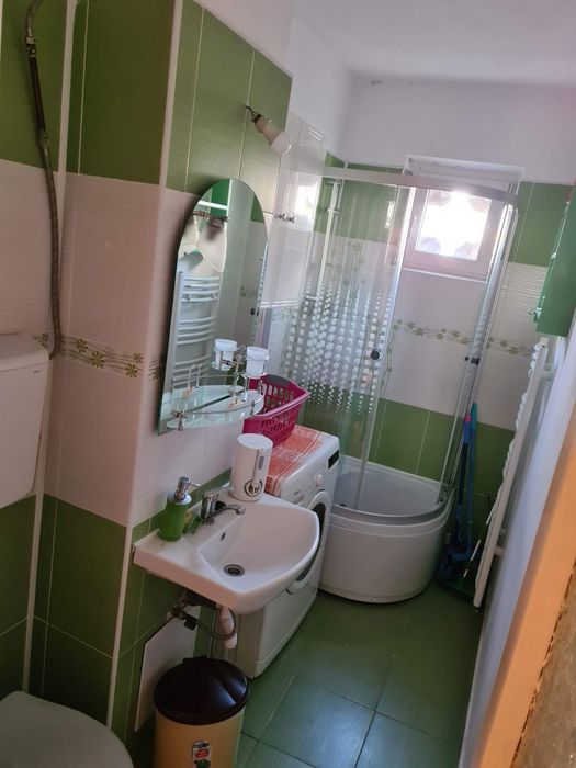 Inchiriez ap. 2 camere