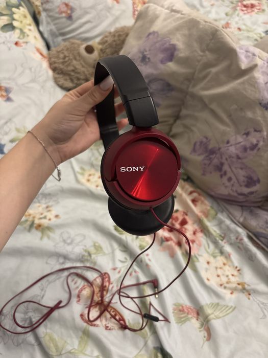 Casti SONY rosii , cu fir si cap tip JACK AUDIO TRRS de 3.5mm