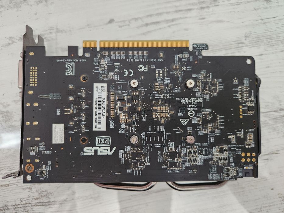 Видео карта AMD ASUS STRIX Radeon RX 560 4GB
